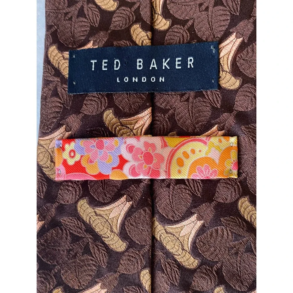 Ted Baker London 100% Silk Tie Made in USA Jacquard Silk Brown Gold 58 x 3 1/2